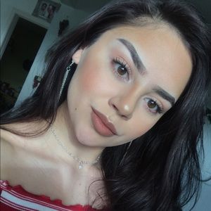 Meet your Posher, Gabby